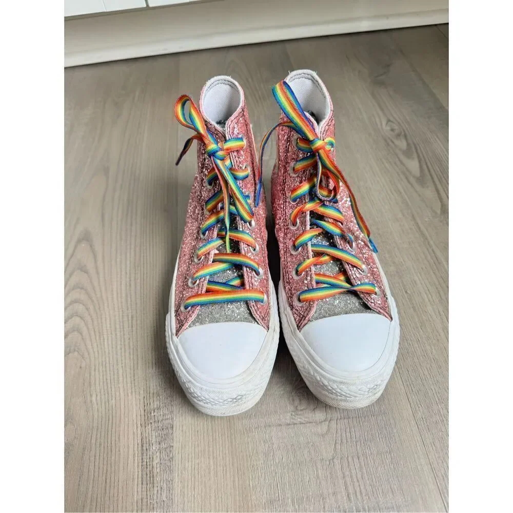Converse Chuck Taylor’s Platform Pink Glitter Sneakers, Youth 3 / Women’s 4.5